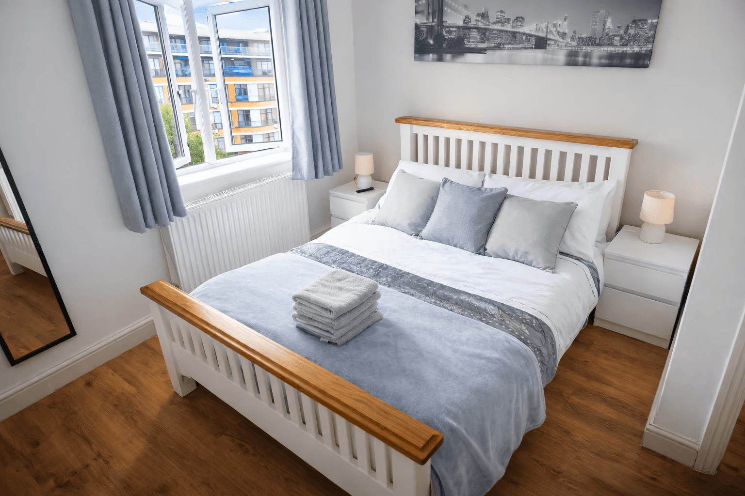 Bedroom storage, Paddington W2 apartment